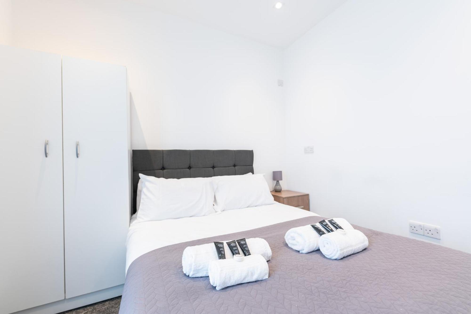 Luxury 2 Bedroom Flat In Bell Street 런던 외부 사진