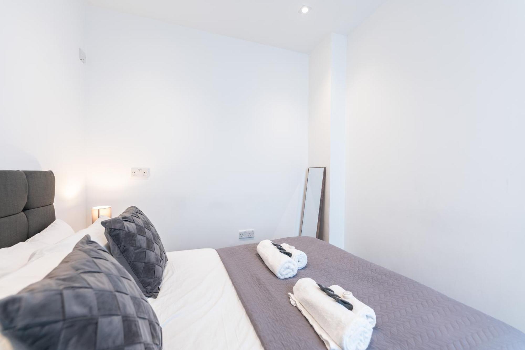 Luxury 2 Bedroom Flat In Bell Street 런던 외부 사진
